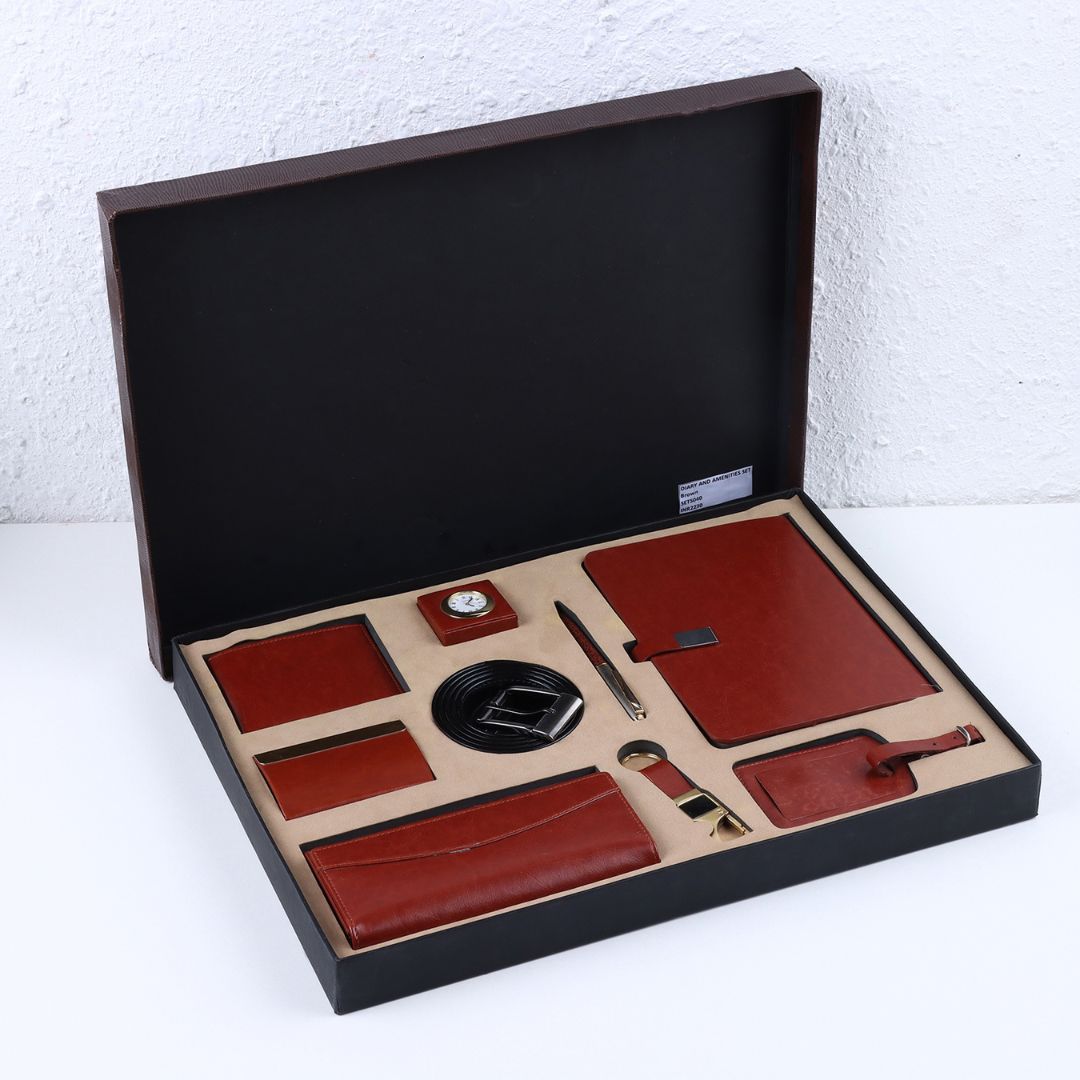 Elegant His And Her Leatherette Kit