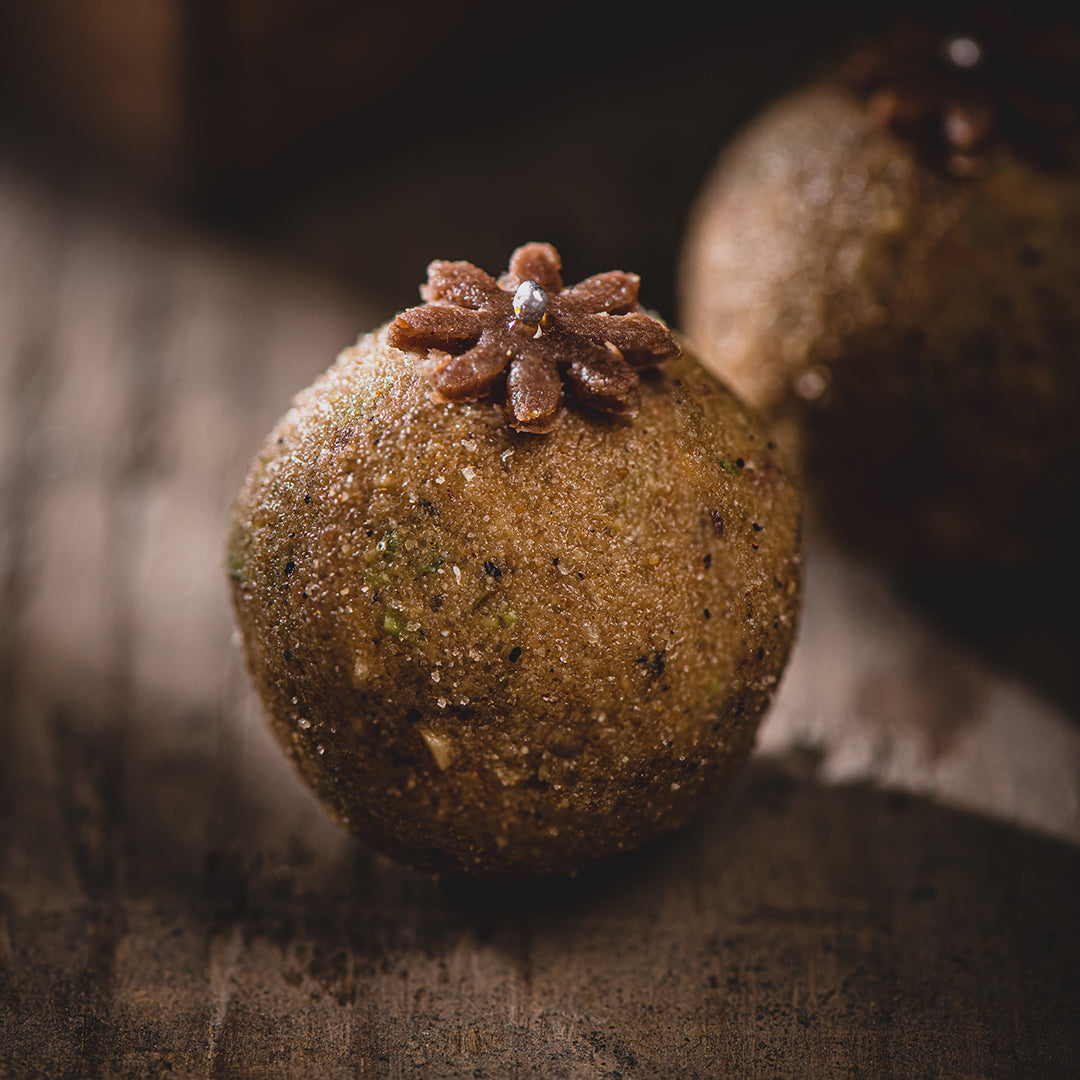 Aata Gonndh Ka Ladoo