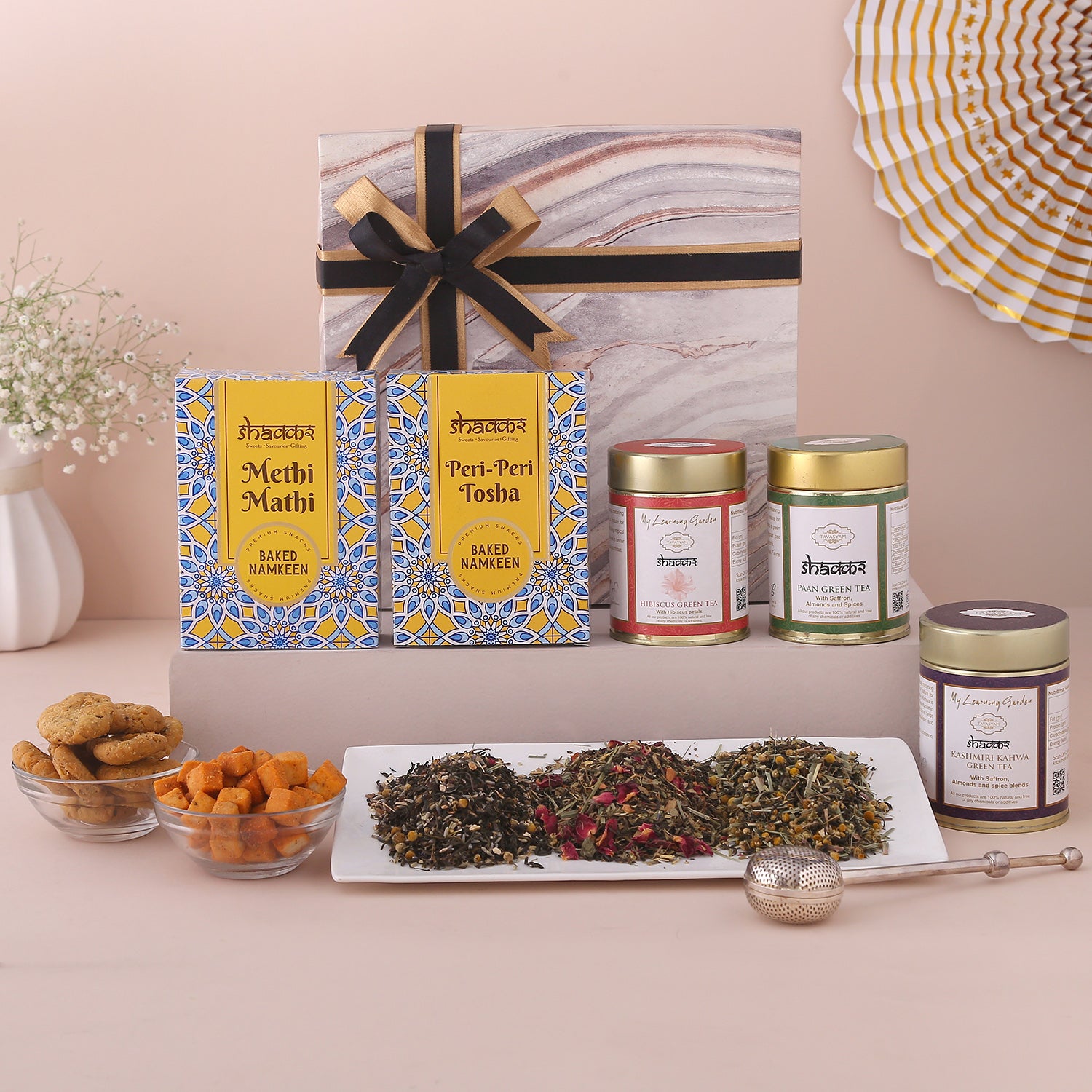 TEA HAMPER with SAVOURY