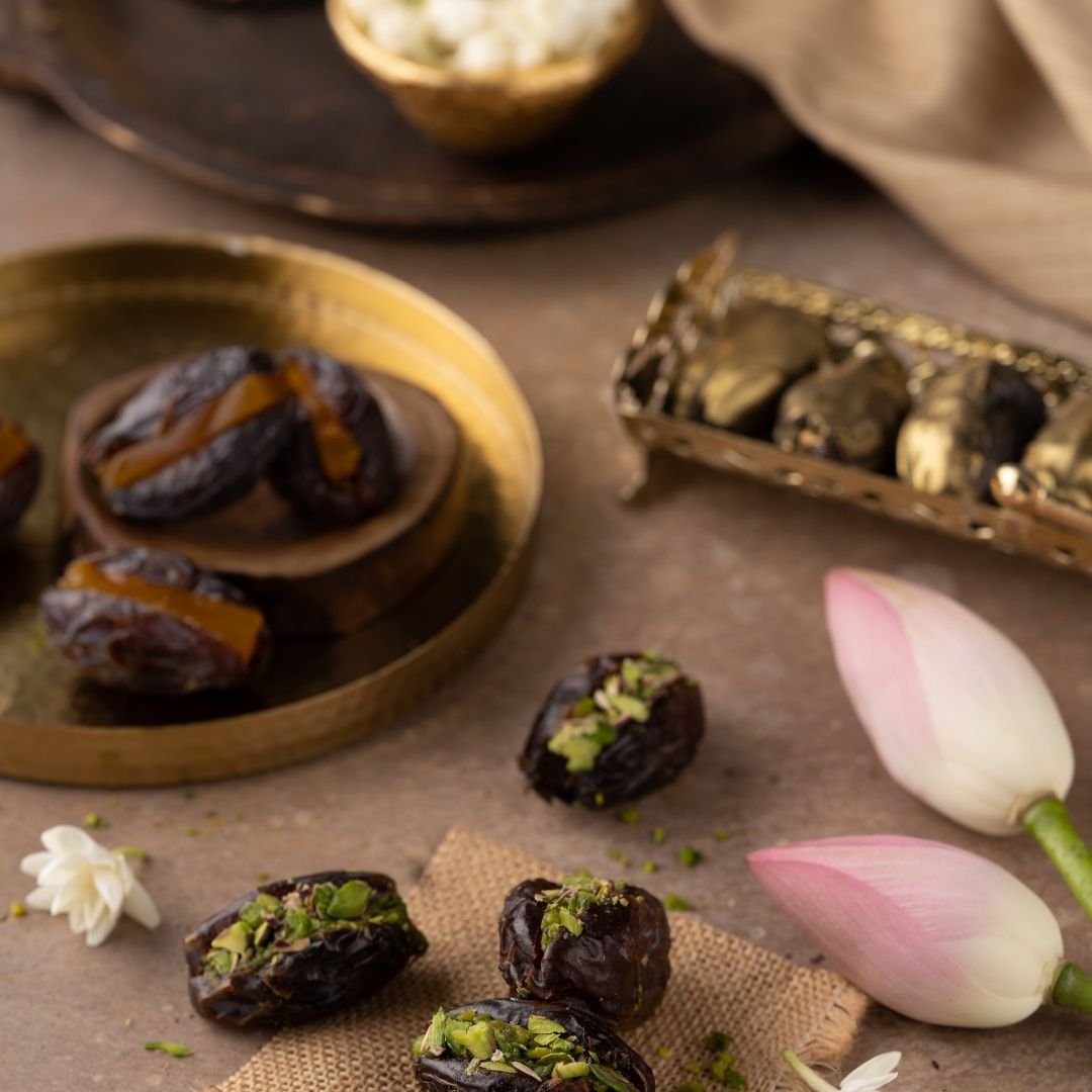 Stuffed Pistachio Dates