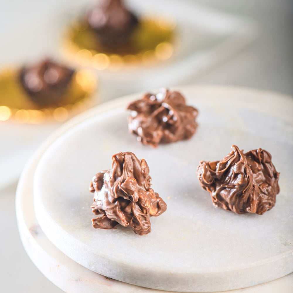 Order Now Exquisite Treat : Cashew & Raisins Rock Milk Chocolate